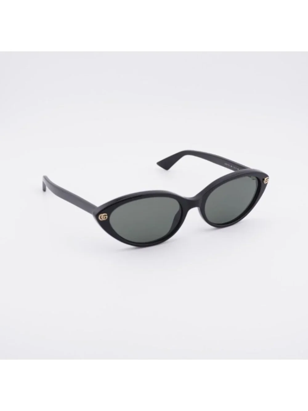 Gucci GG2110S 001 Sunglasses Black Cat Eye Frame, Grey Lenses